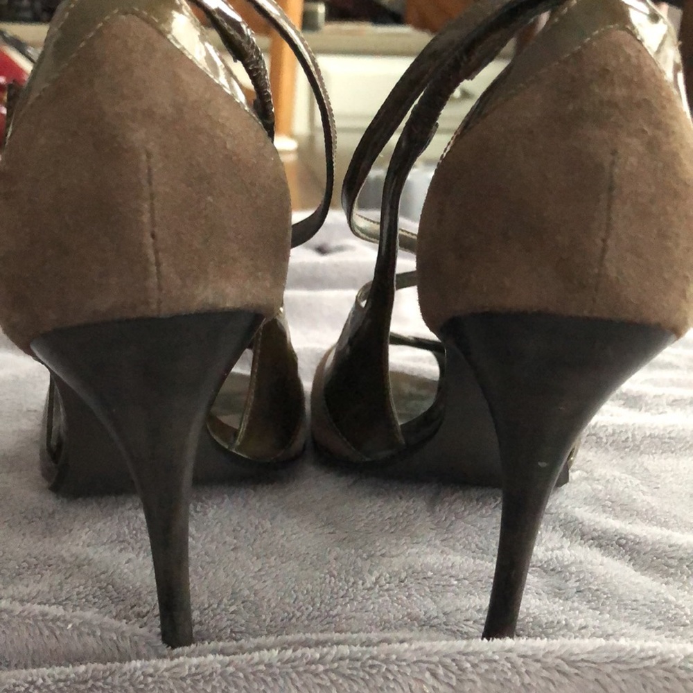 Carlos Santana Beautiful Strappy Heels - Picture 6 of 9
